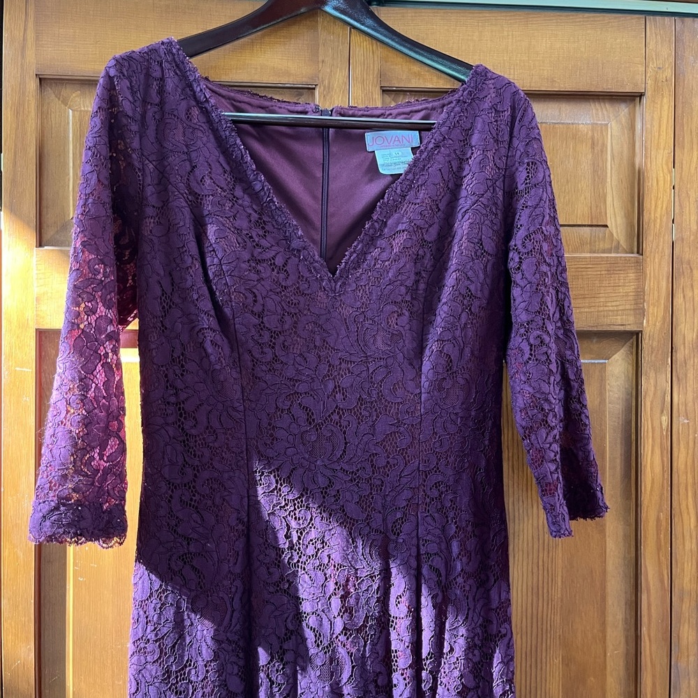 Jovani Lace Gown, Wine Burgundy color, Size 14, midway sleeves